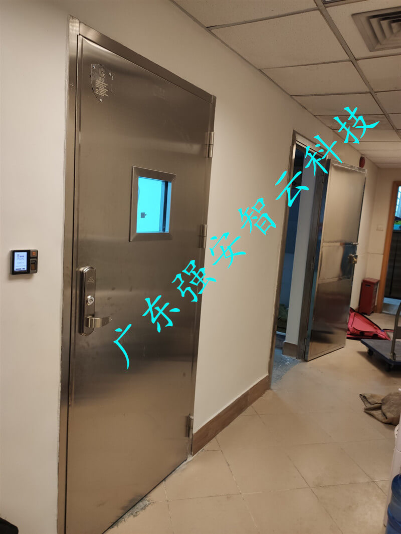 光大銀行現金區聯動門整改5.jpg